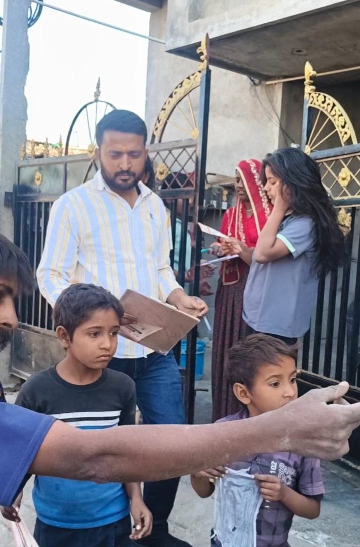 जयपुर में गौ माता सम्मान दिवस को लेकर हस्ताक्षर अभियान ने पकड़ी रफ्तार, बस्तियों में जागरूकता का संदेश